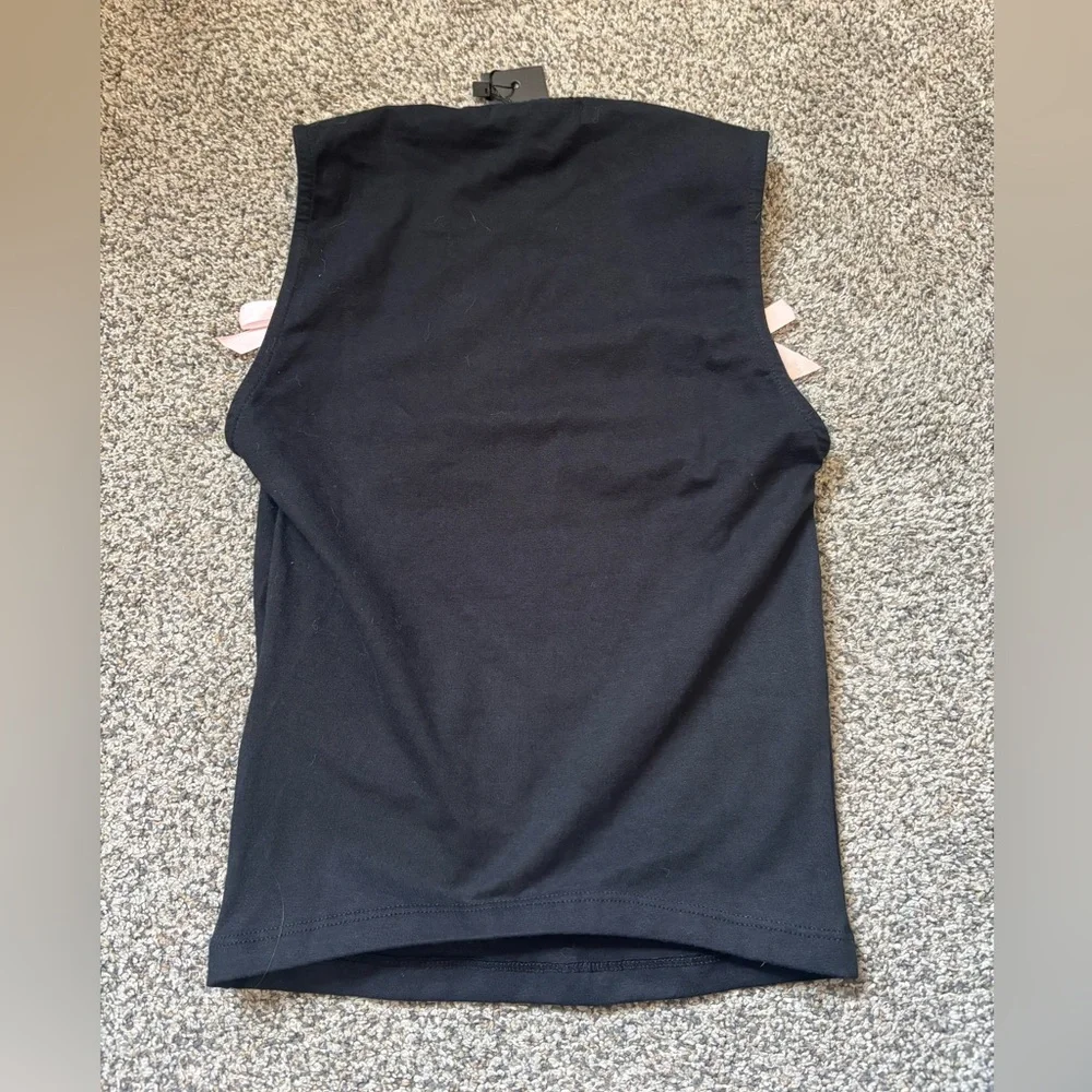 Motel Rocks Bow Tank - Picture 3 of 3